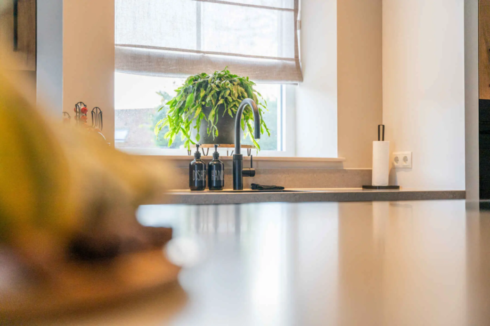 Modern-landelijke keuken in Poortvliet | Van De Breevaart Wonen