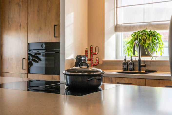 Modern-landelijke keuken in Poortvliet | Van De Breevaart Wonen